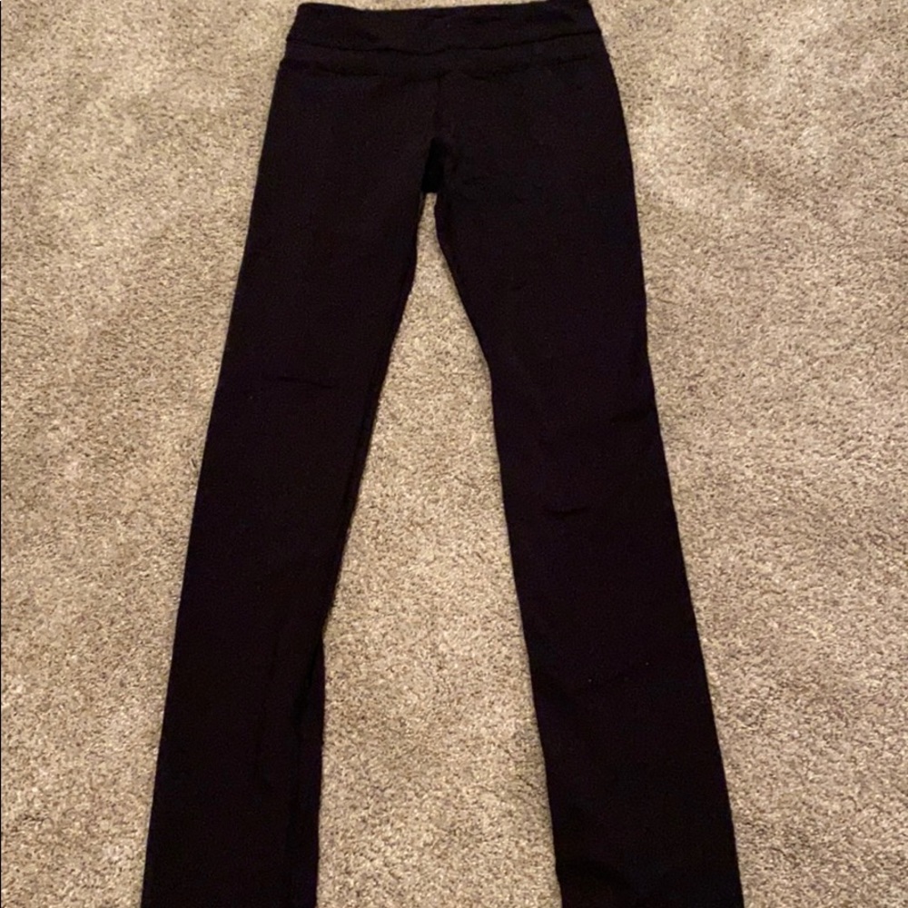Straight leg leggings material